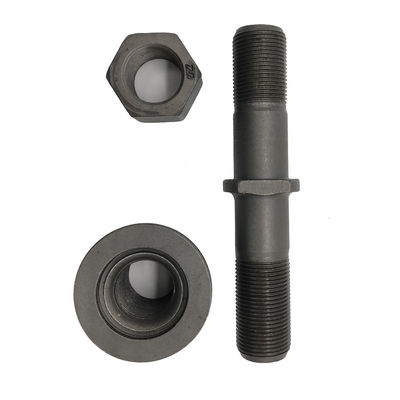 Truck Wheel Hub Bolts with STAINLESS STEEL Material DIN ANSI Compliant Design